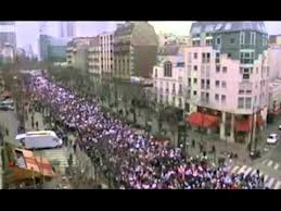 La Manif crowds