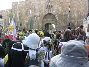 Palm Sunday pilgrims enter Jerusalem though St. Stephen's Gate (March 28, 2010)